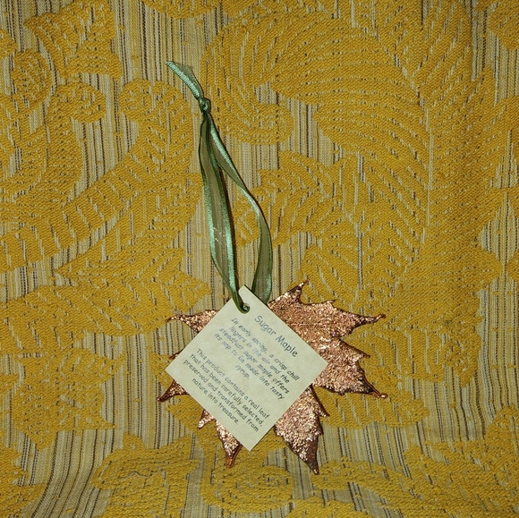 🤎Copper🤎 Electroplated Leaf Ornament - Picture 2 of 4